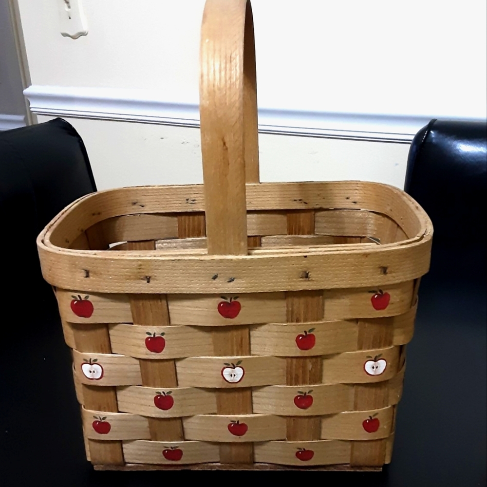Basket - Picture 2 of 7